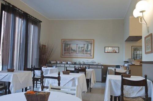 Albergo Ristorante Sant'Eustorgio Arcore Bagian luar foto