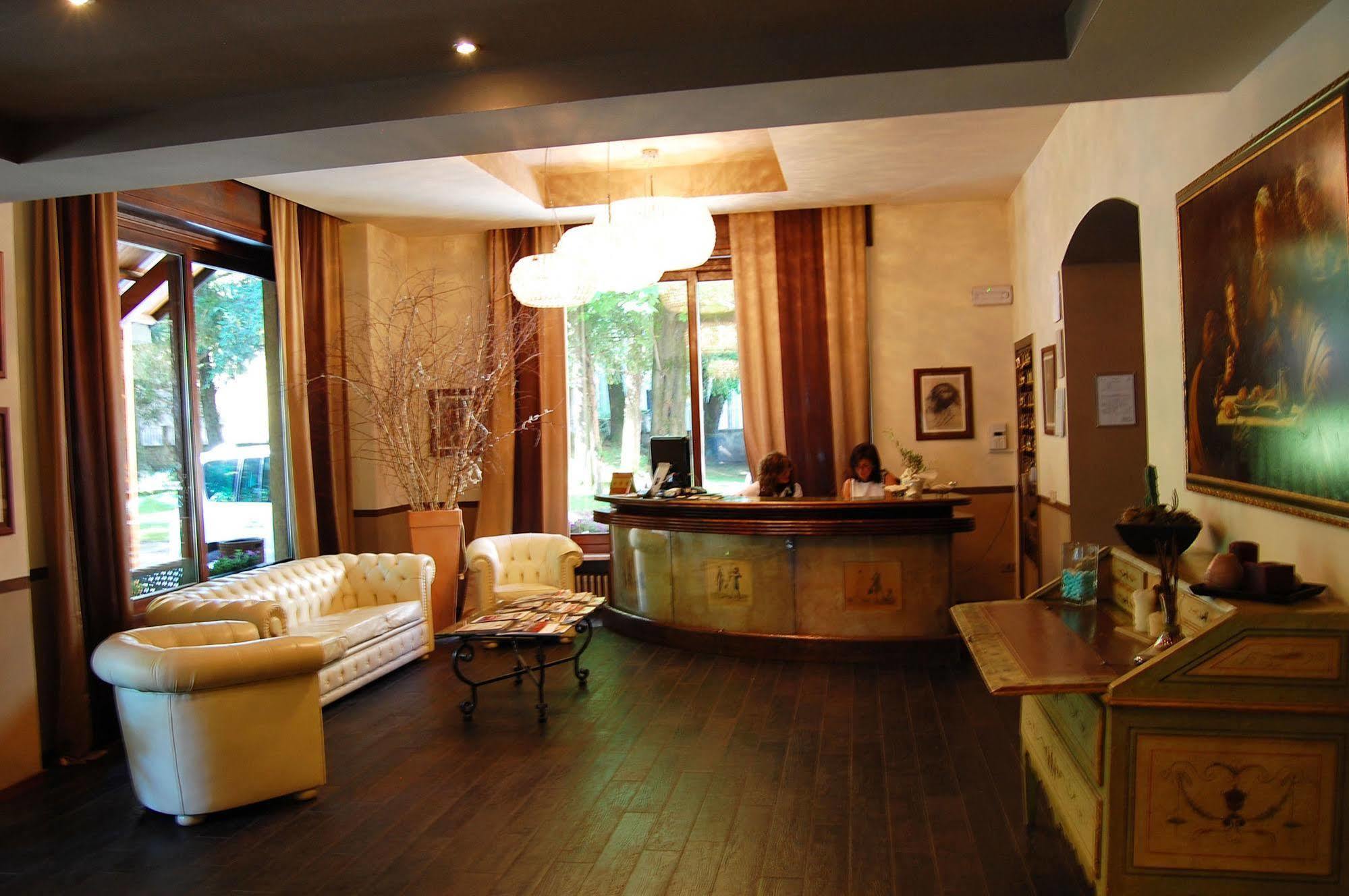 Albergo Ristorante Sant'Eustorgio Arcore Bagian luar foto