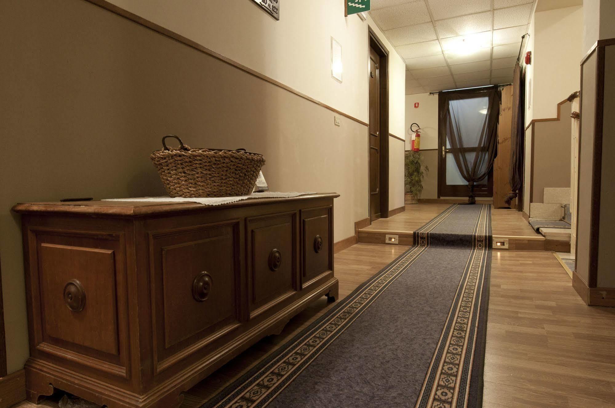 Albergo Ristorante Sant'Eustorgio Arcore Bagian luar foto